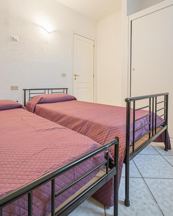 Ambra Holiday Rooms Сан-Теодоро Екстер'єр фото